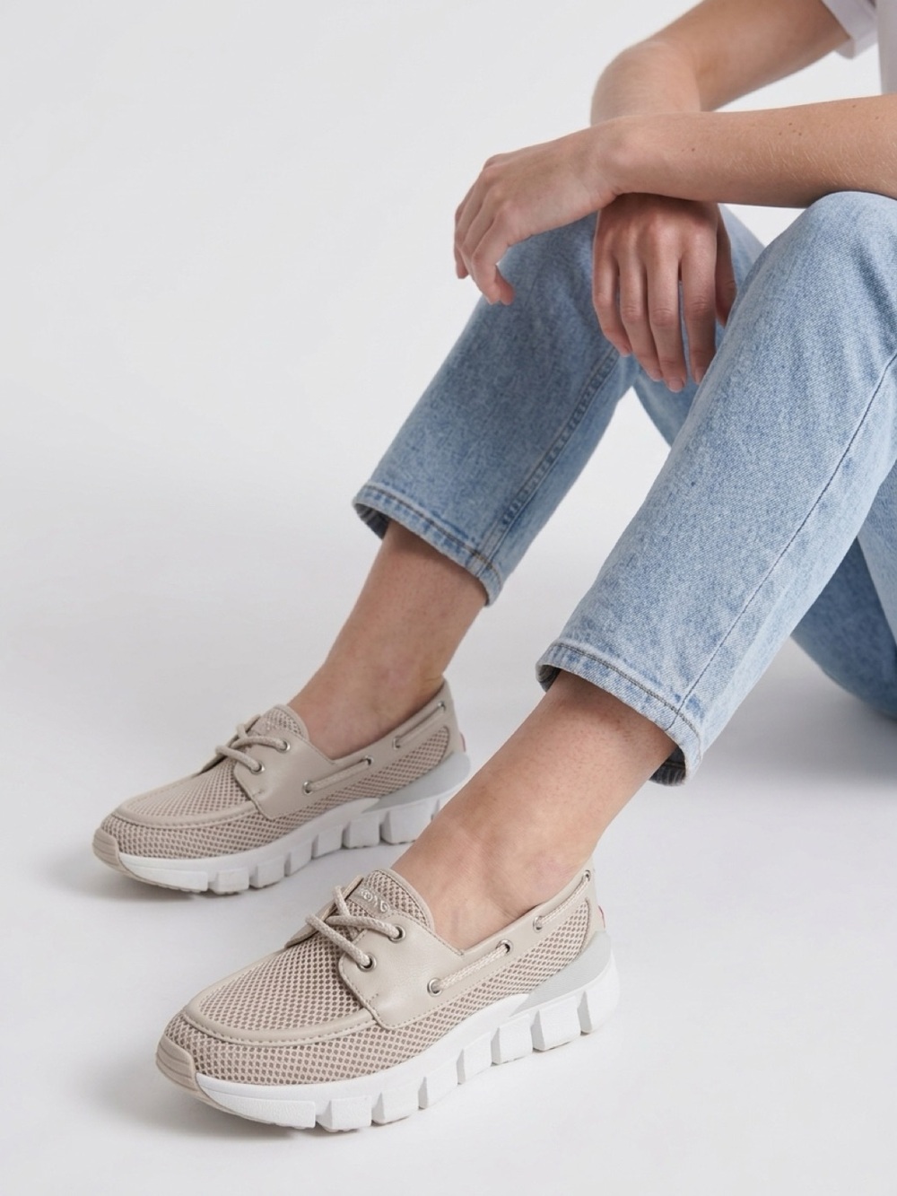 Hunter x Love Shack Fancy  Women's leather mesh boat shoe in Taupe & white 6.5